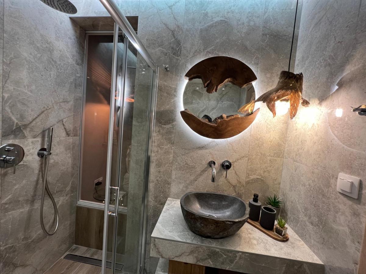 Supreme Secret Suite Alexandroupoli Bagian luar foto